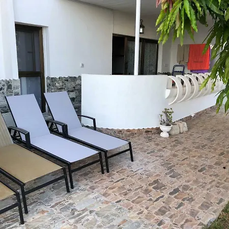Apartament Luxury 2 Bedroom 50 M From