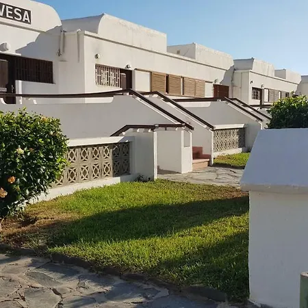 Luxury 2 Bedroom 50 M From Apartament *